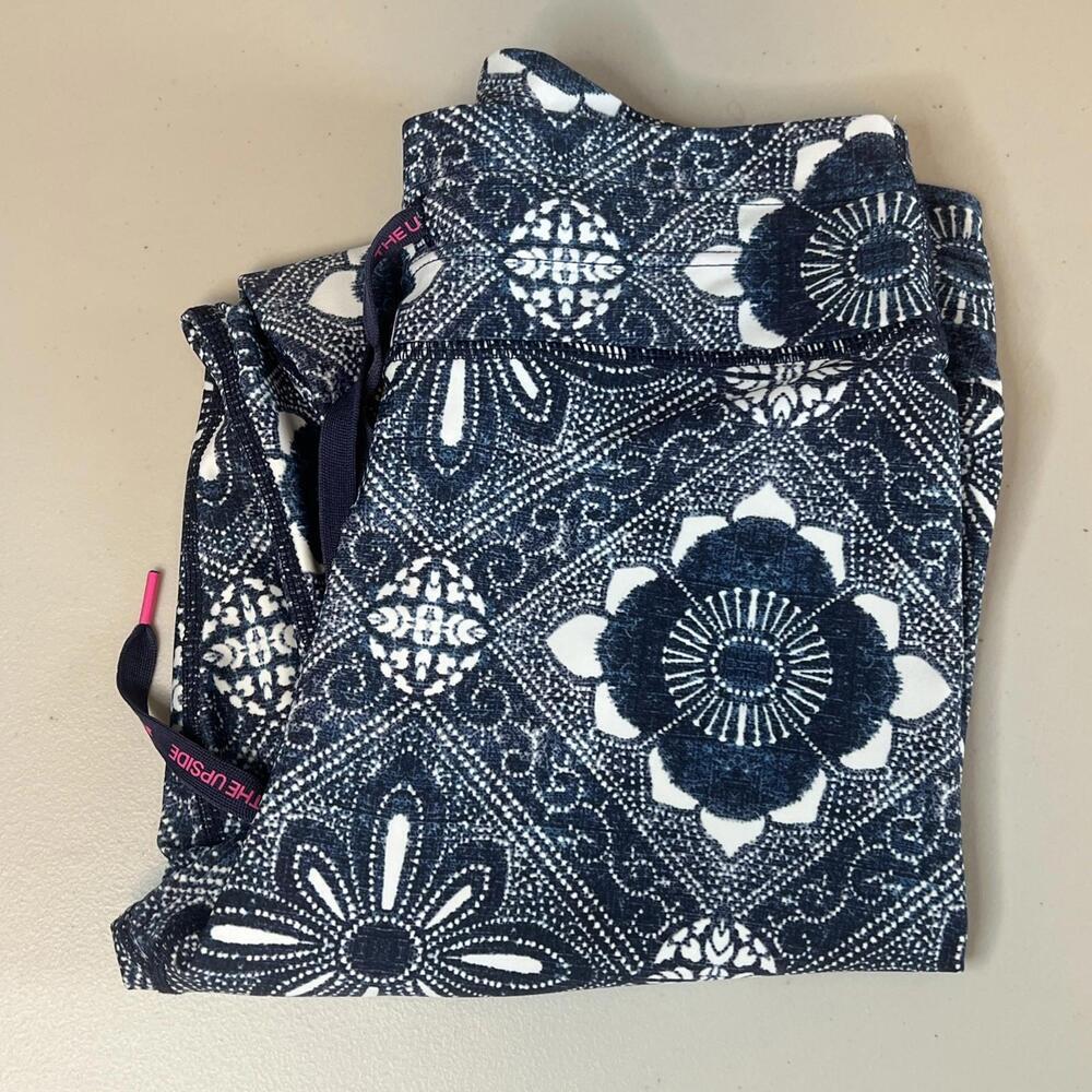 The Upside Medallion Print Ruffle Hem Leggings Blue Size 6